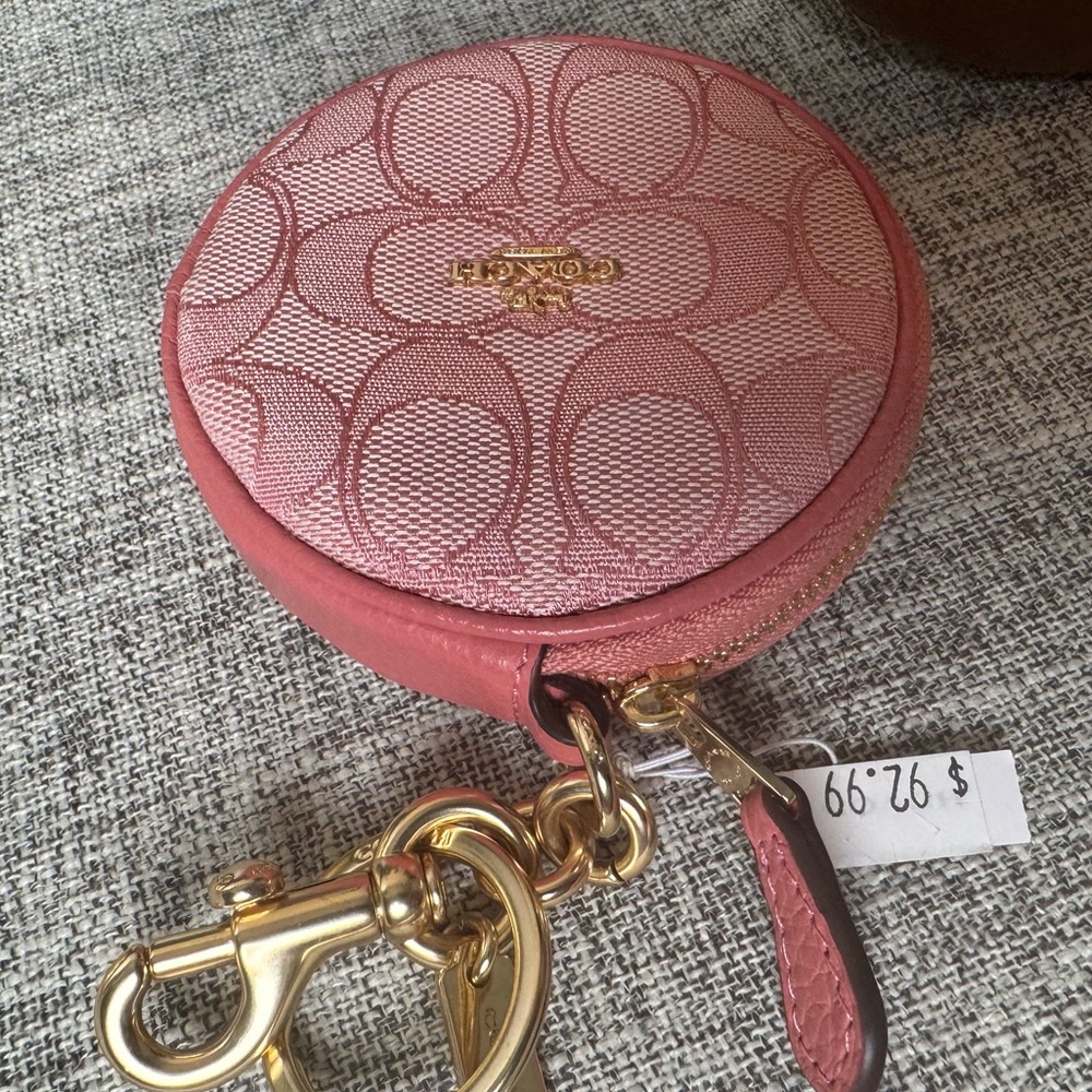 $89 COACH Circular Coin Pouch In Signature Jacquard - Picture 3 of 6